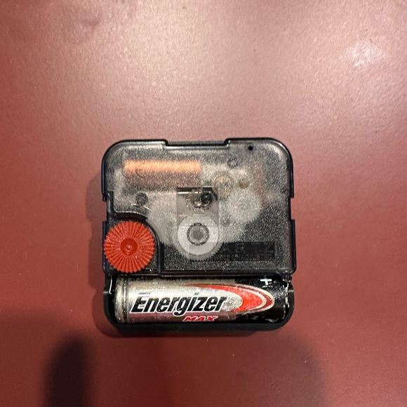 Clock - Picture 5 of 6